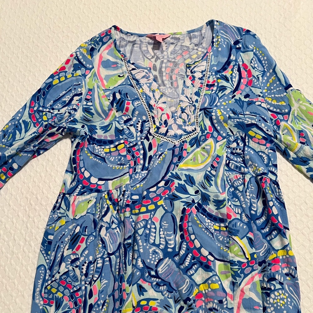 Lilly Pulitzer top. EUC. Rayon material